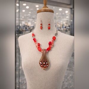 Women's two-piece necklace and earring set